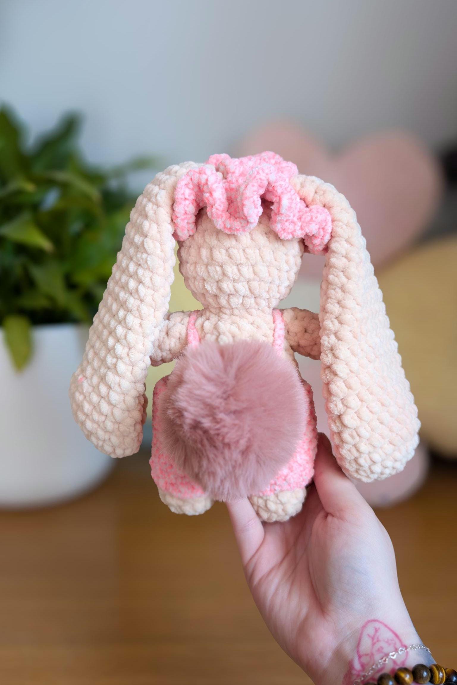 Betsy the No-Sew Bunny Crochet Pattern PDF